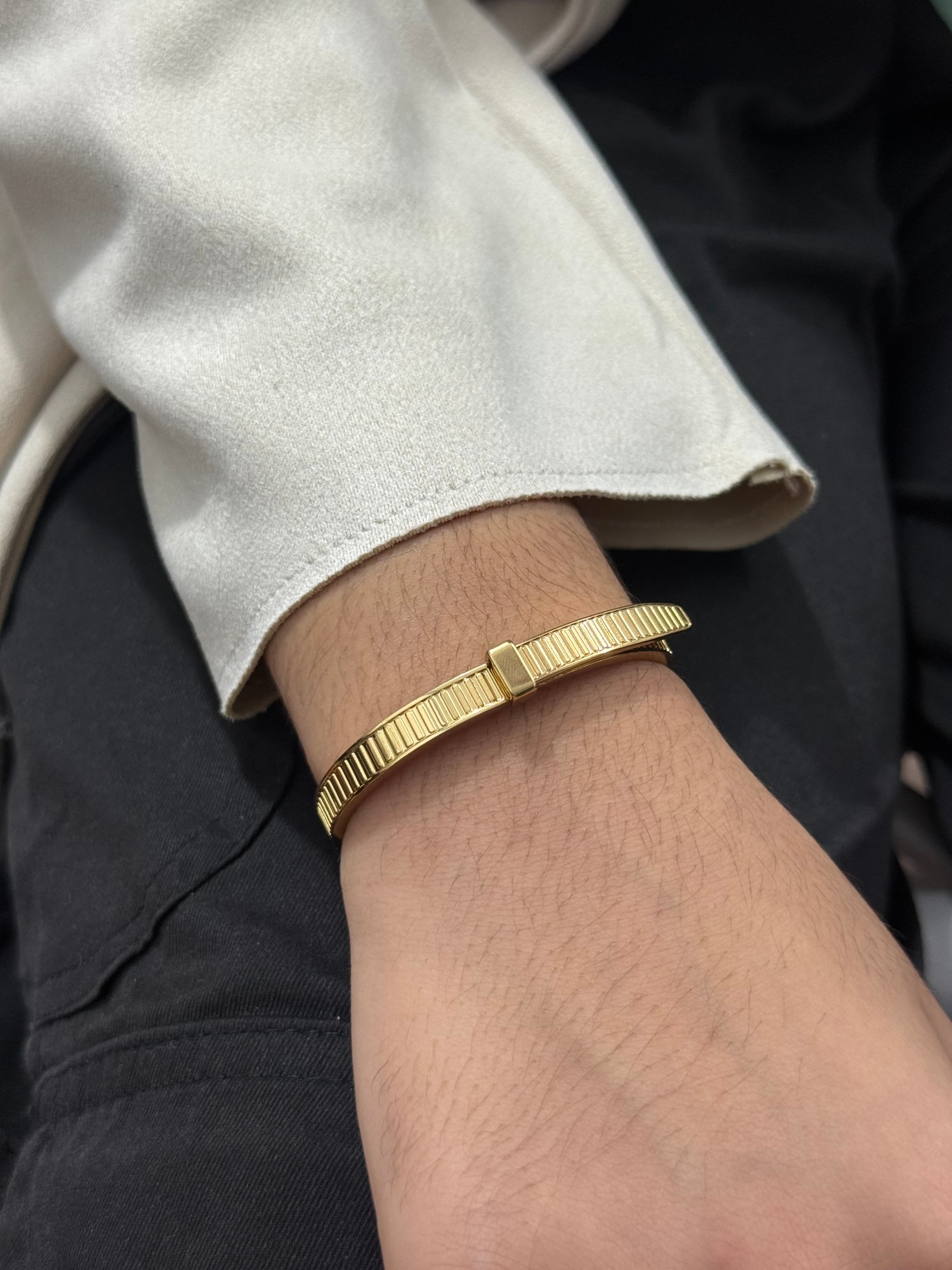 Golden Ribbed bracelet